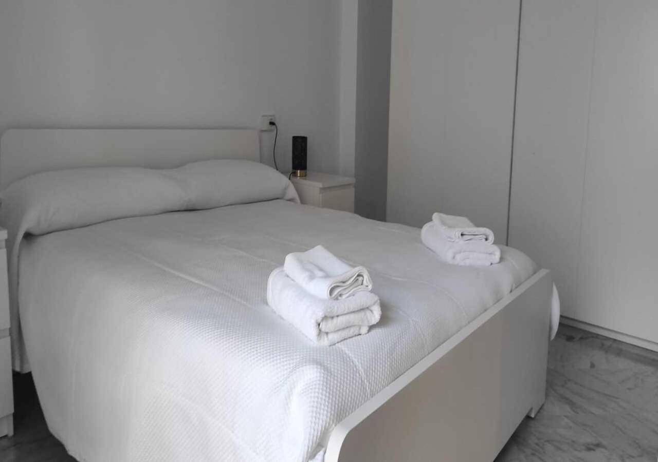 Encanto Urbano: Piso Centrico Totalmente Equipado 莱夫里哈 外观 照片