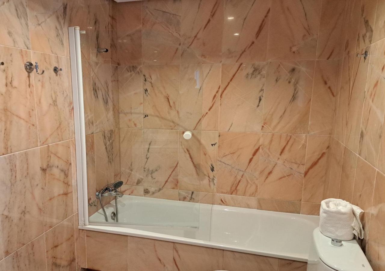 Encanto Urbano: Piso Centrico Totalmente Equipado 莱夫里哈 外观 照片